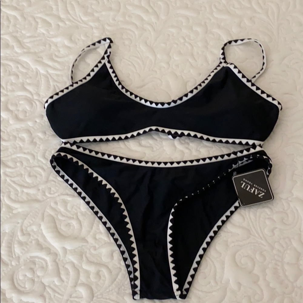 NWT BLACK AND WHITE SWIMSUIT